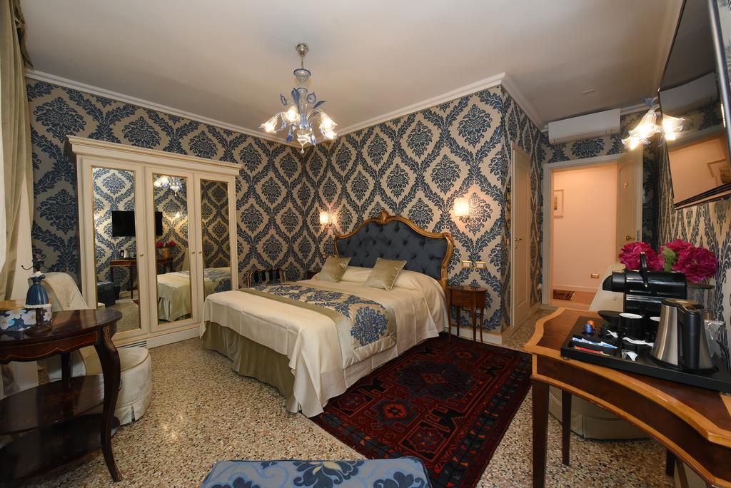 40.17 San Marco Hotell Venedig Exteriör bild